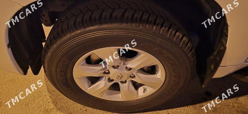 Toyota Land Cruiser Prado 2011 - 485 000 TMT - Туркменабат - img 5