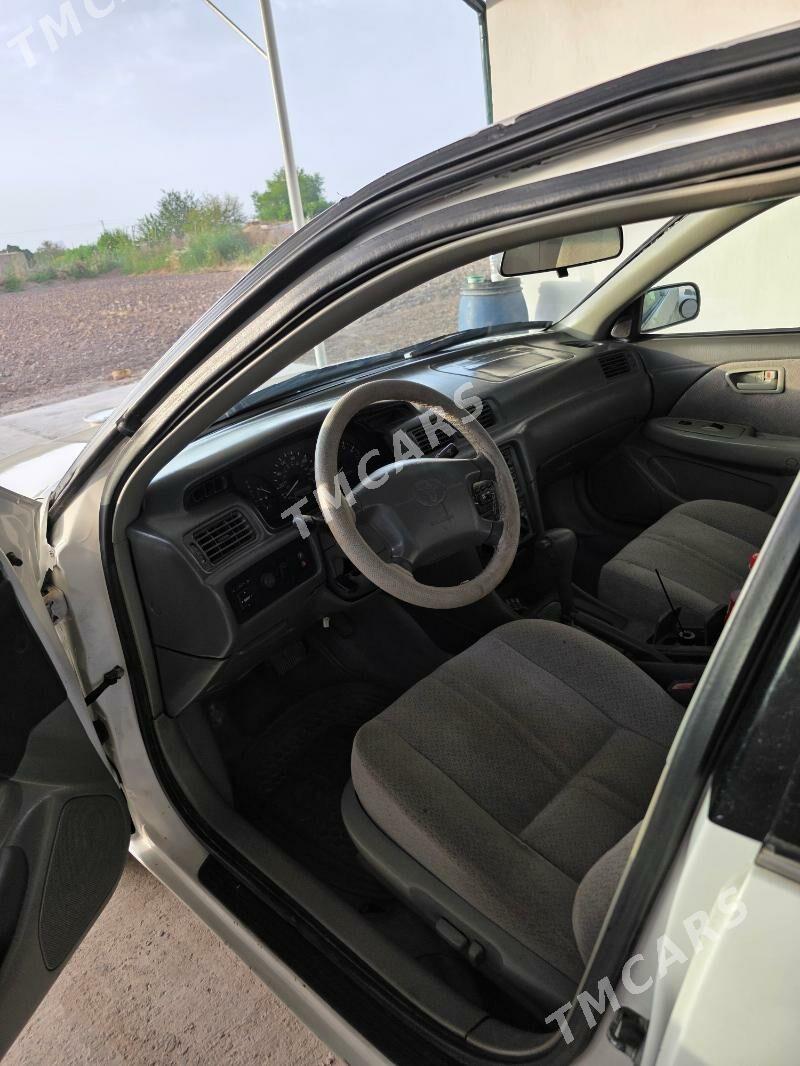 Toyota Camry 2001 - 130 000 TMT - етр. Туркменбаши - img 3