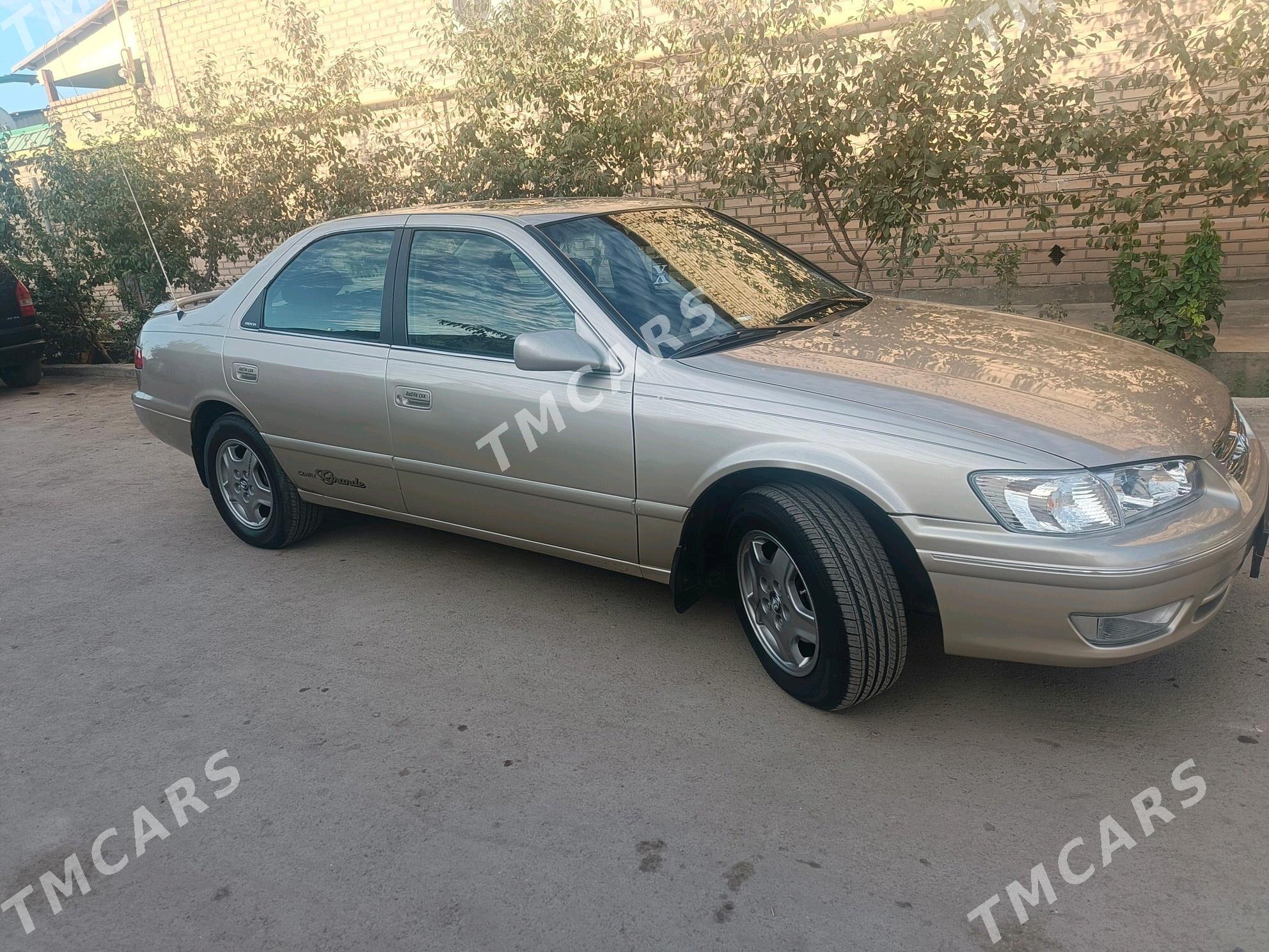 Toyota Camry 1998 - 140 000 TMT - Дашогуз - img 4