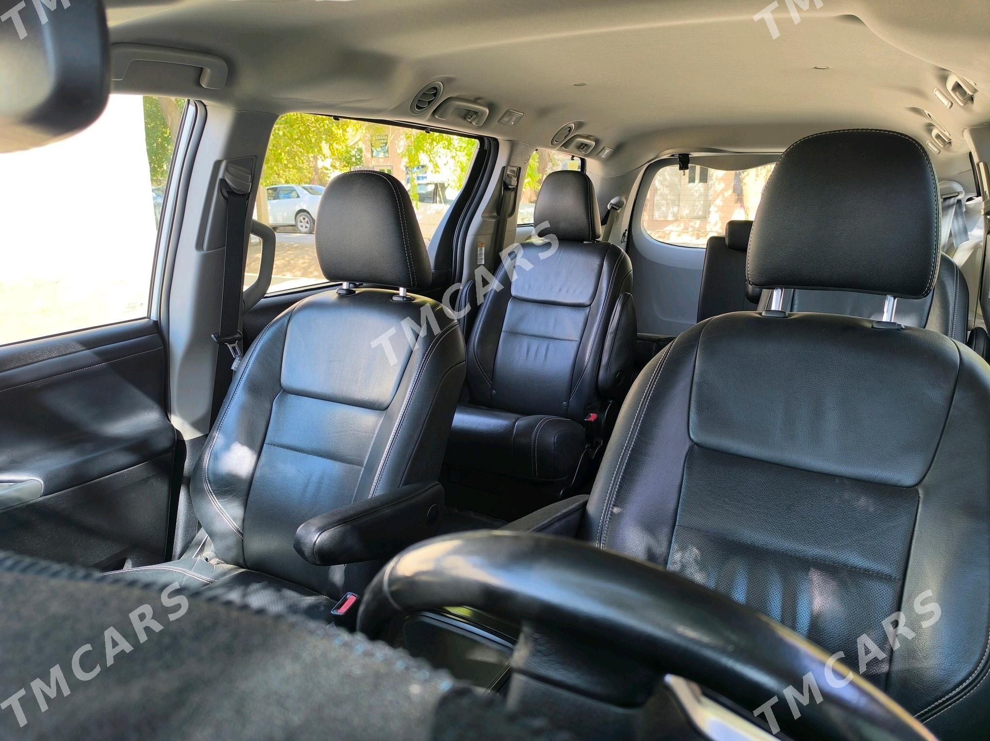 Toyota Sienna 2019 - 420 000 TMT - Койтендаг - img 7
