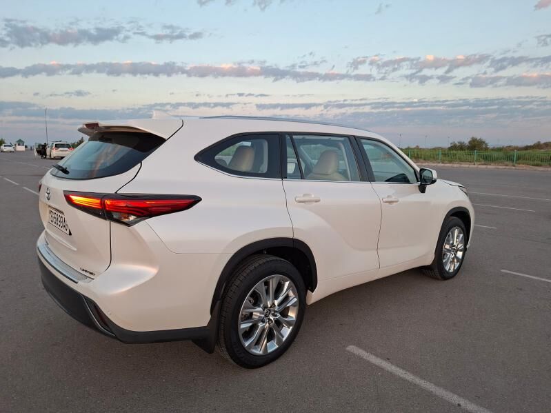 Toyota Highlander 2021 - 690 000 TMT - Aşgabat - img 5