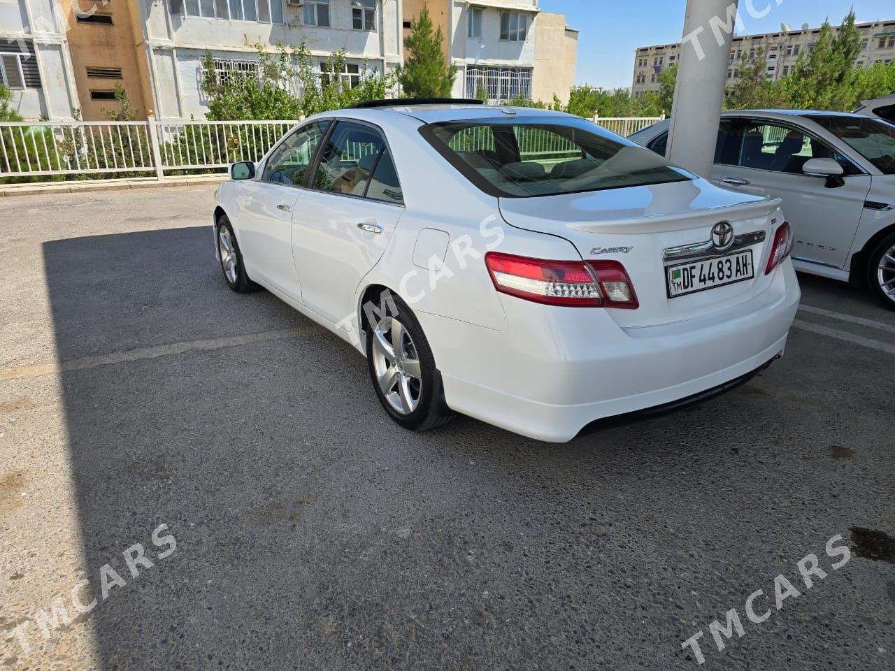 Toyota Camry 2008 - 148 000 TMT - 8 мкр - img 4