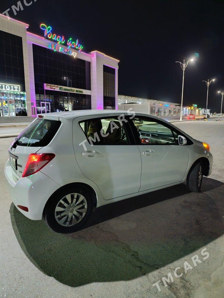 Toyota Yaris 2013 - 115 000 TMT - Керки - img 3
