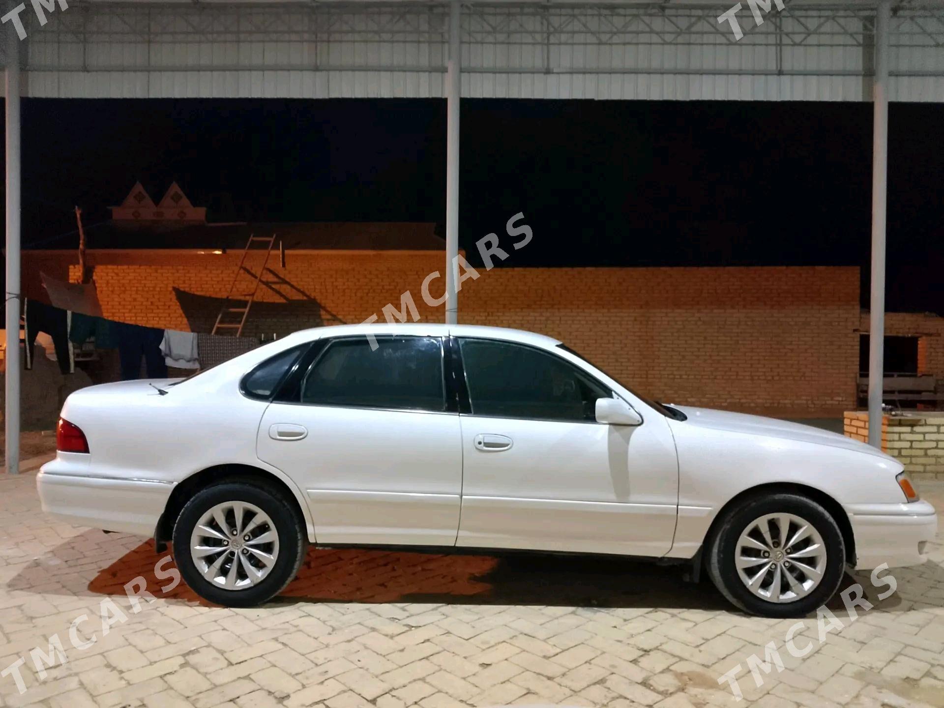 Toyota Avalon 1996 - 95 000 TMT - Байрамали - img 2