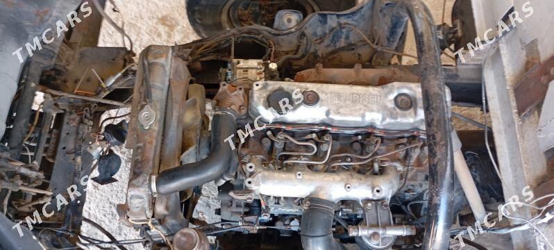 Mitsubishi Canter 1995 - 185 000 TMT - Мары - img 2