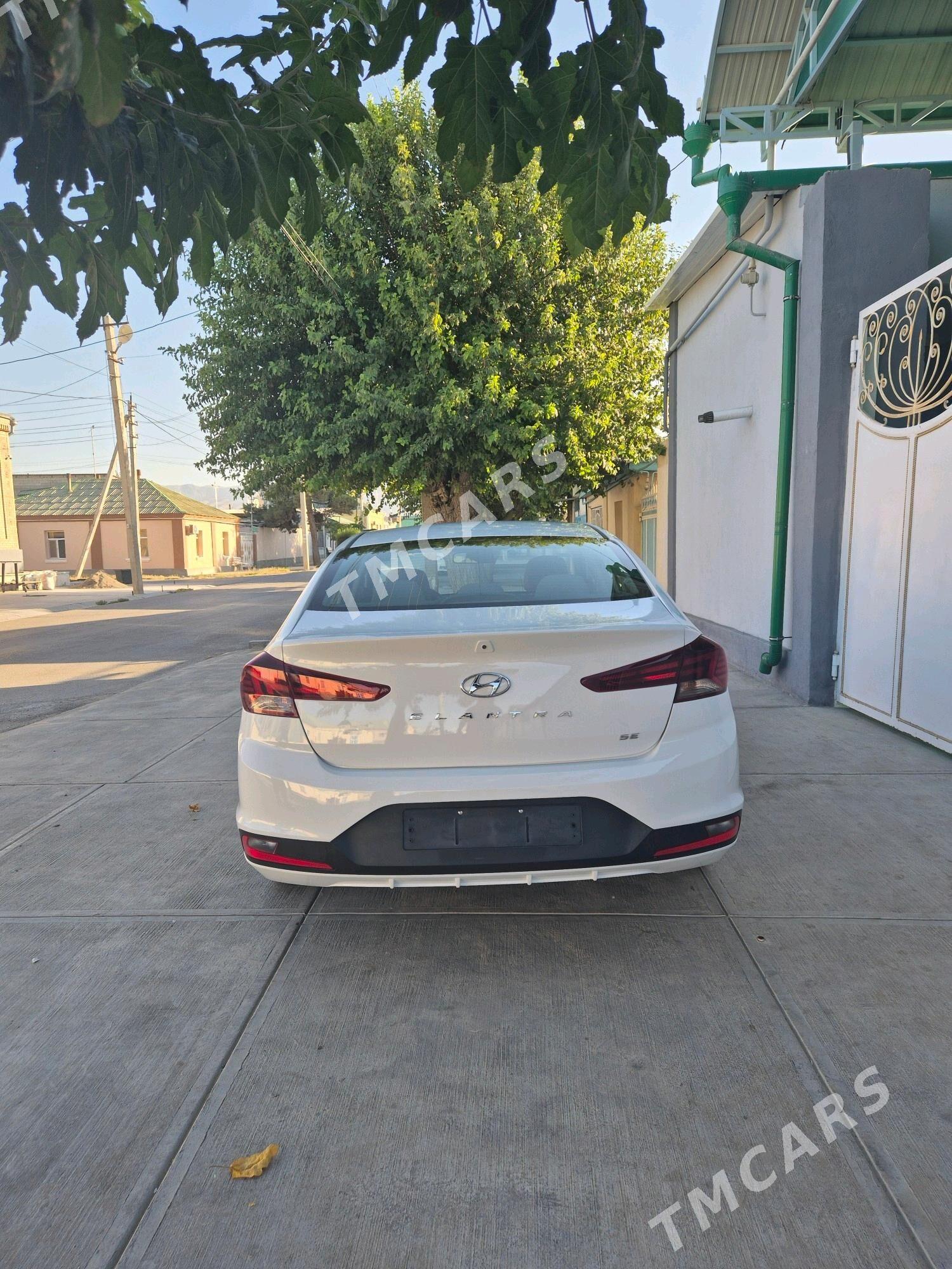 Hyundai Elantra 2020 - 210 000 TMT - Aşgabat - img 4