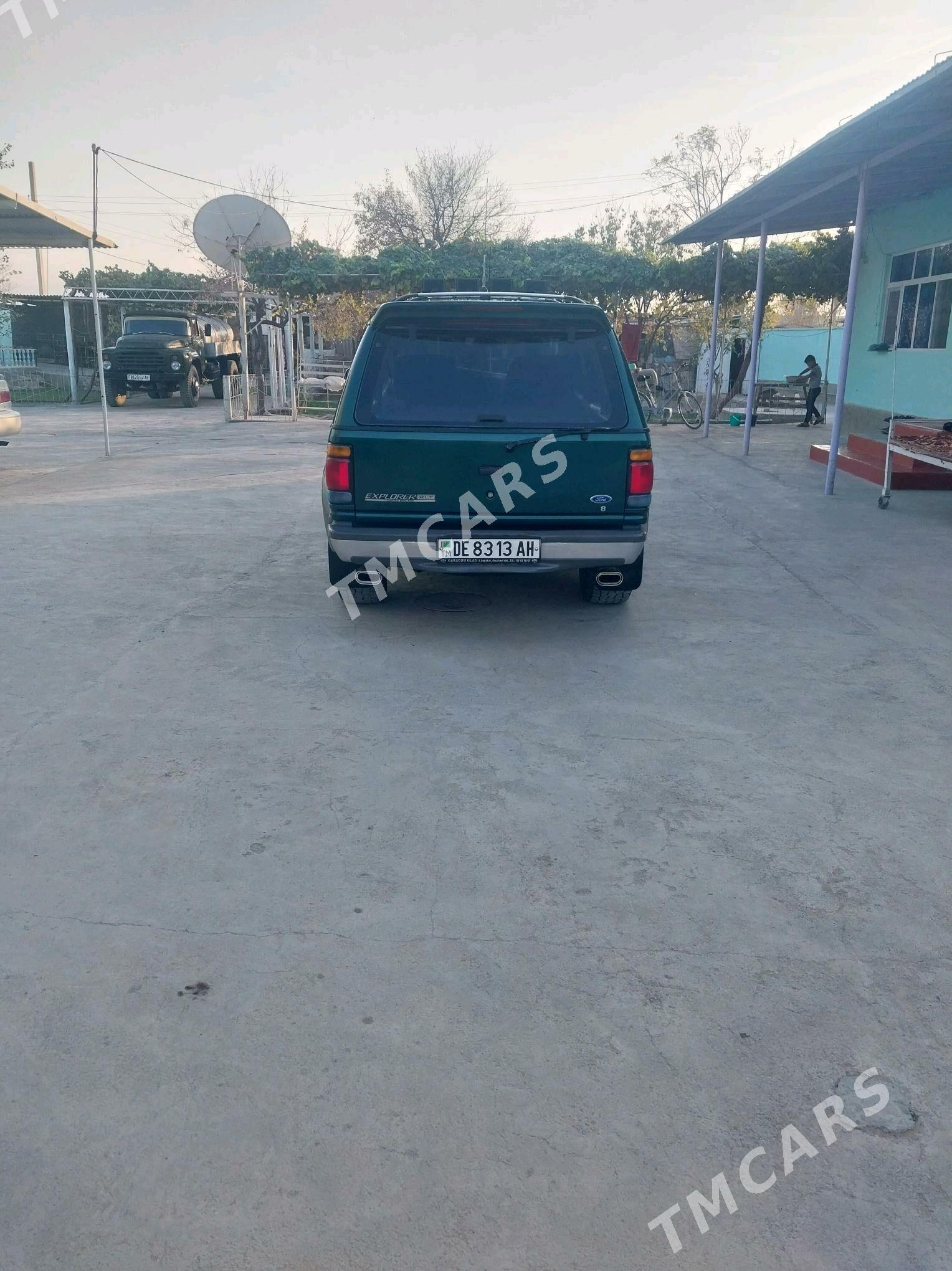 Ford Explorer 1995 - 75 000 TMT - Кака - img 3