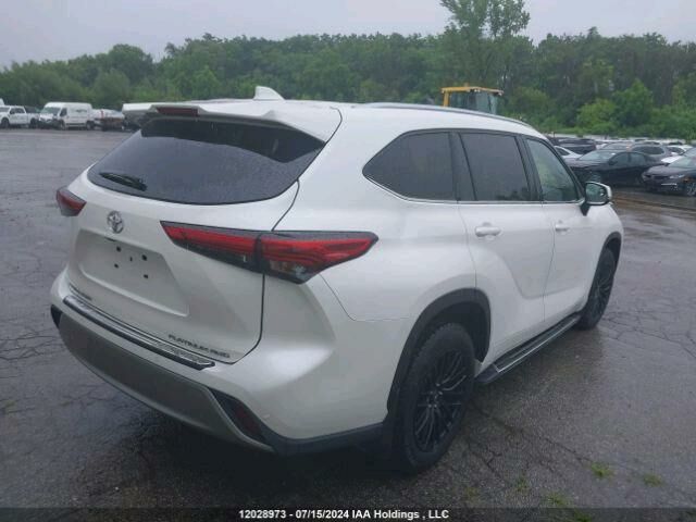 Toyota Highlander 2022 - 1 038 000 TMT - Aşgabat - img 3