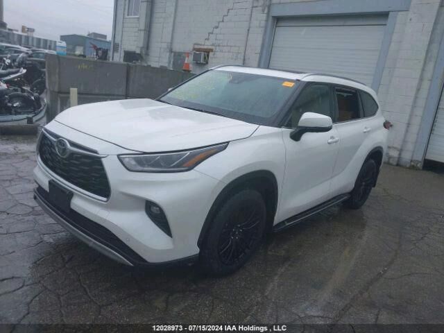 Toyota Highlander 2022 - 1 038 000 TMT - Aşgabat - img 8