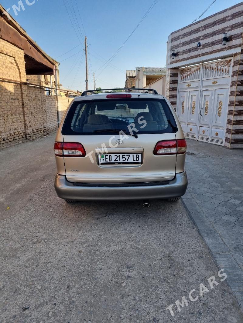 Toyota Sienna 2002 - 175 000 TMT - Керки - img 3