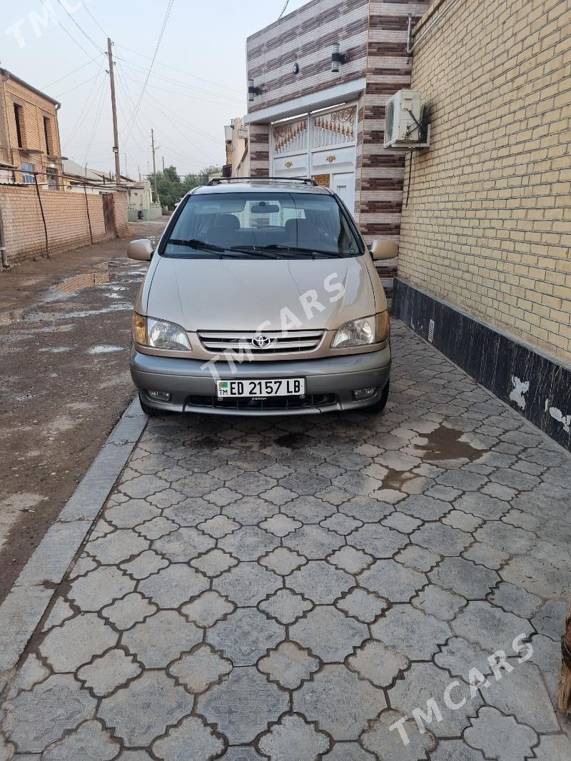 Toyota Sienna 2002 - 175 000 TMT - Керки - img 5