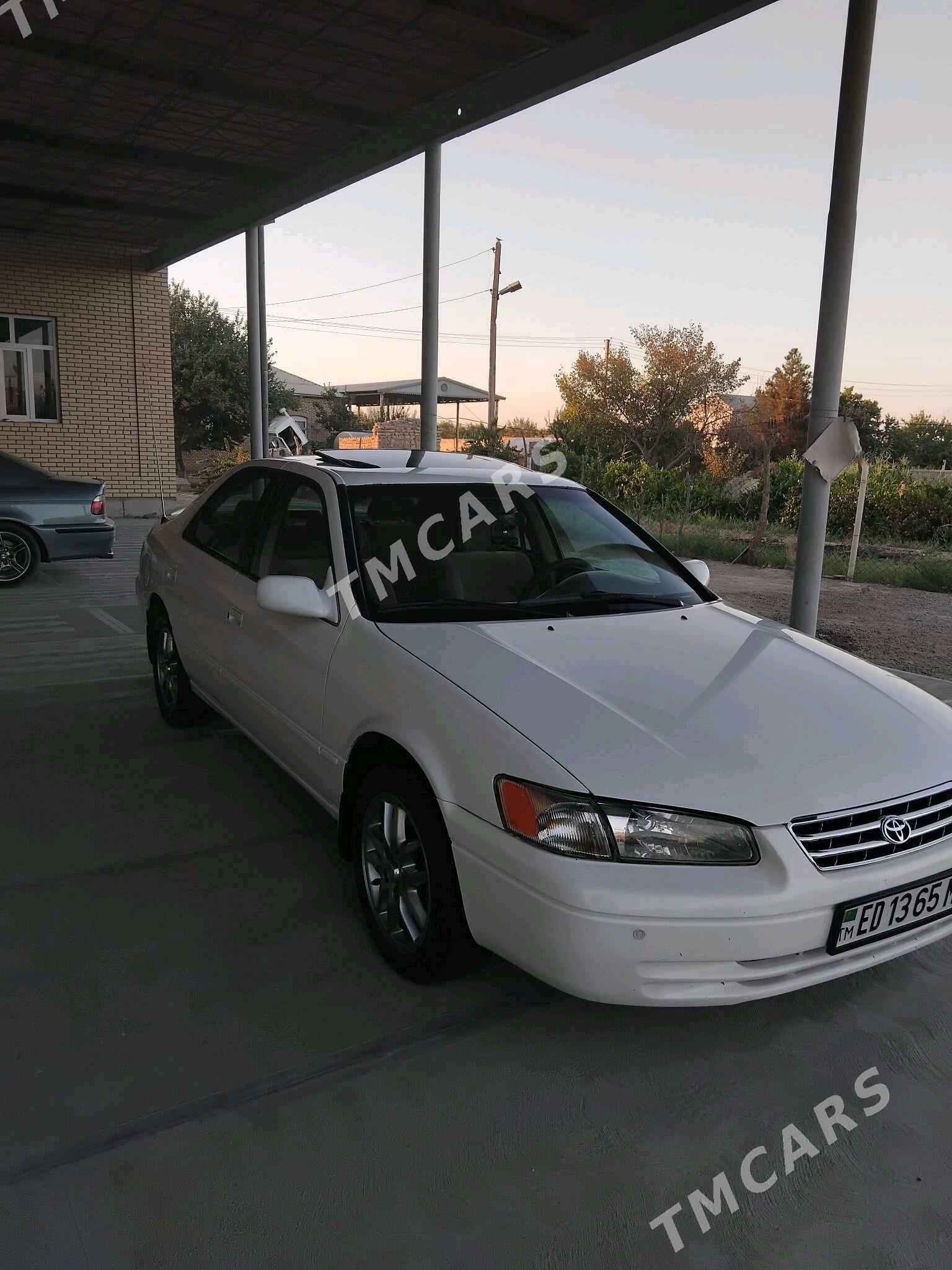 Toyota Camry 1999 - 150 000 TMT - Мары - img 5