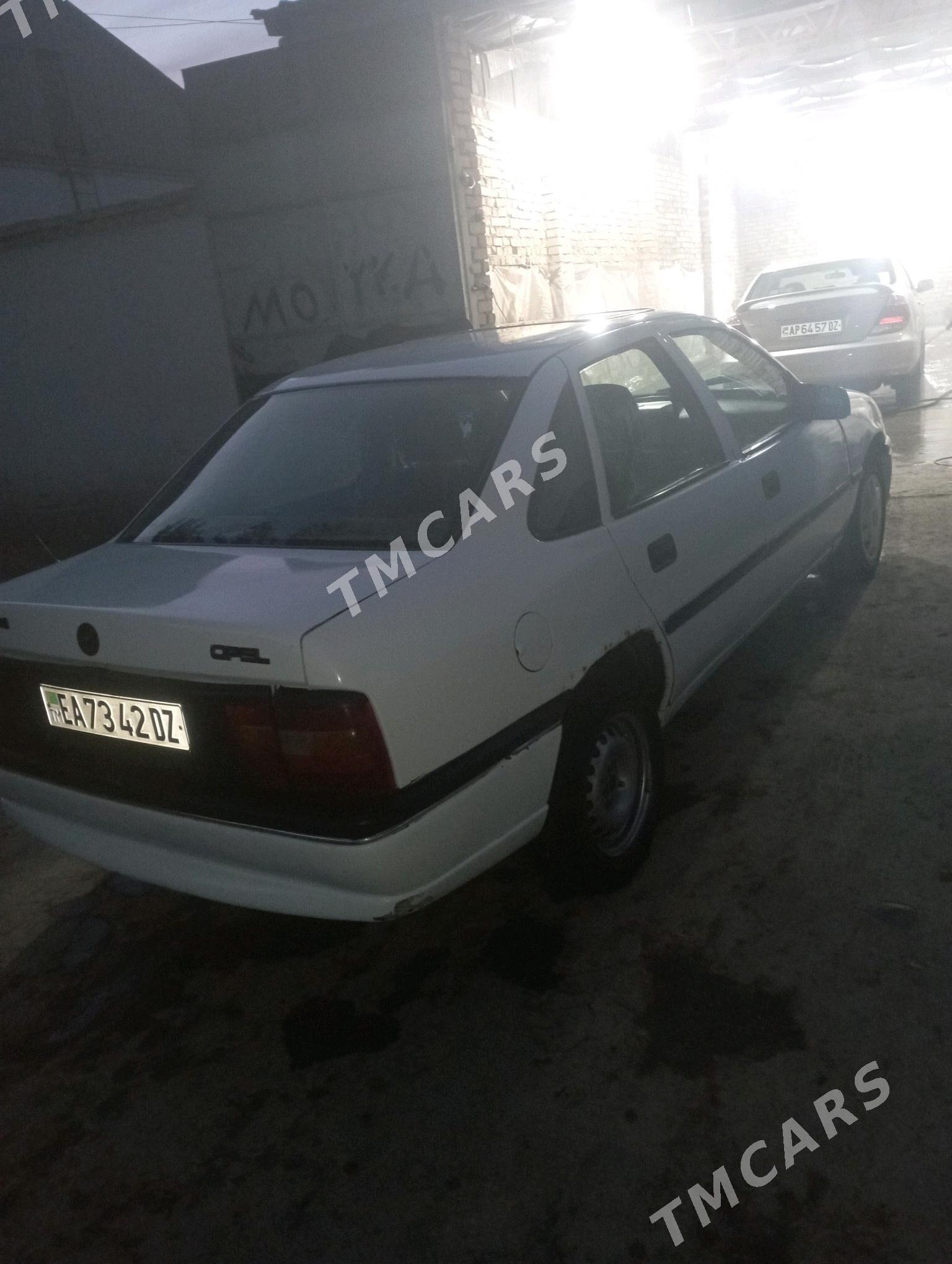 Opel Vectra 1992 - 28 000 TMT - Кёнеургенч - img 1
