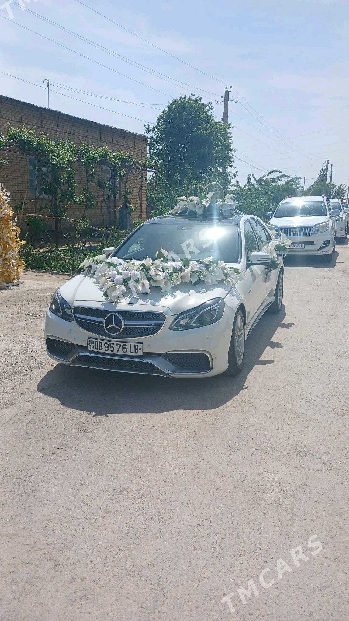Mercedes-Benz E350 2010 - 340 000 TMT - Дянев - img 8
