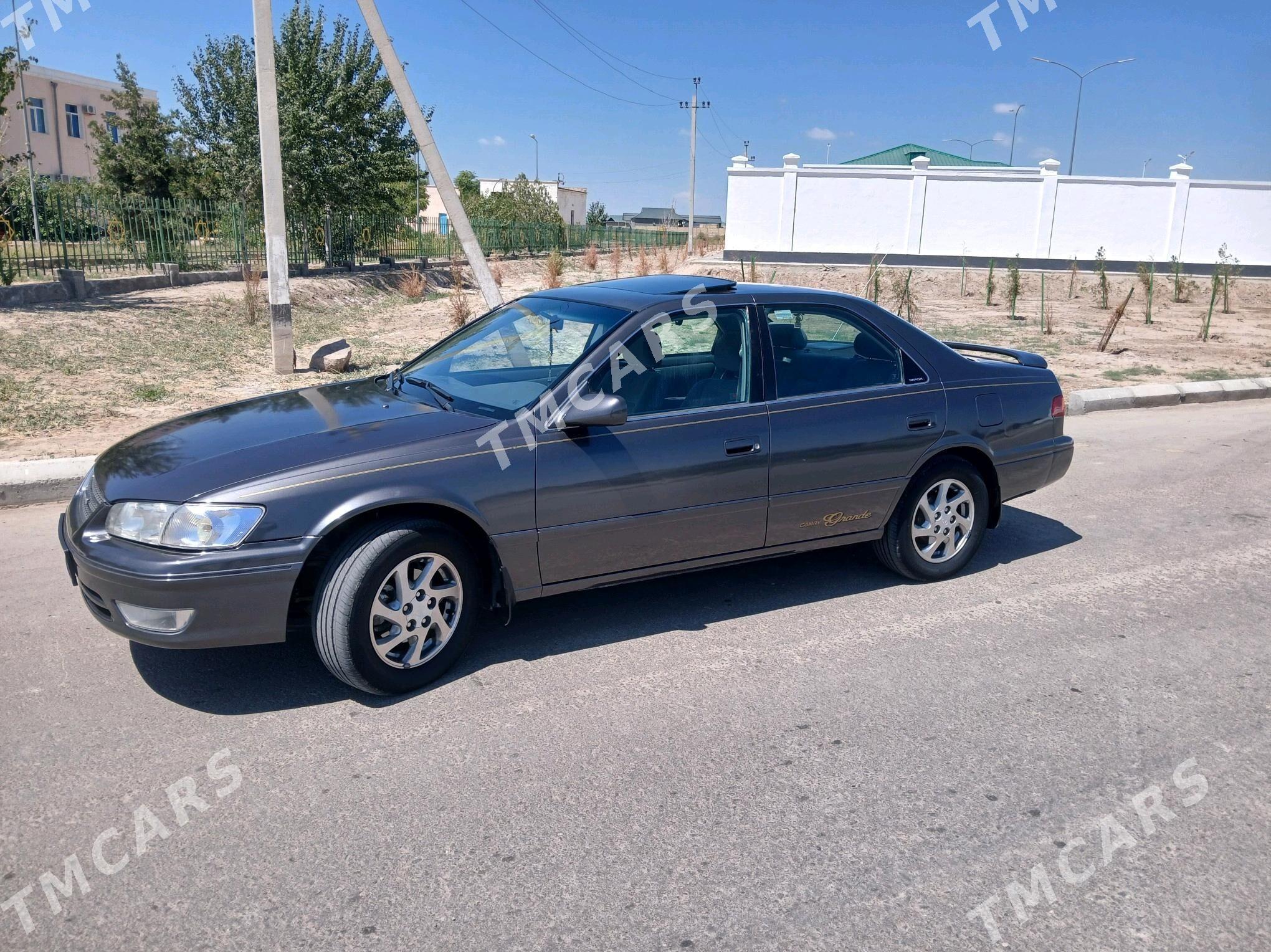 Toyota Camry 2000 - 140 000 TMT - Кёнеургенч - img 2