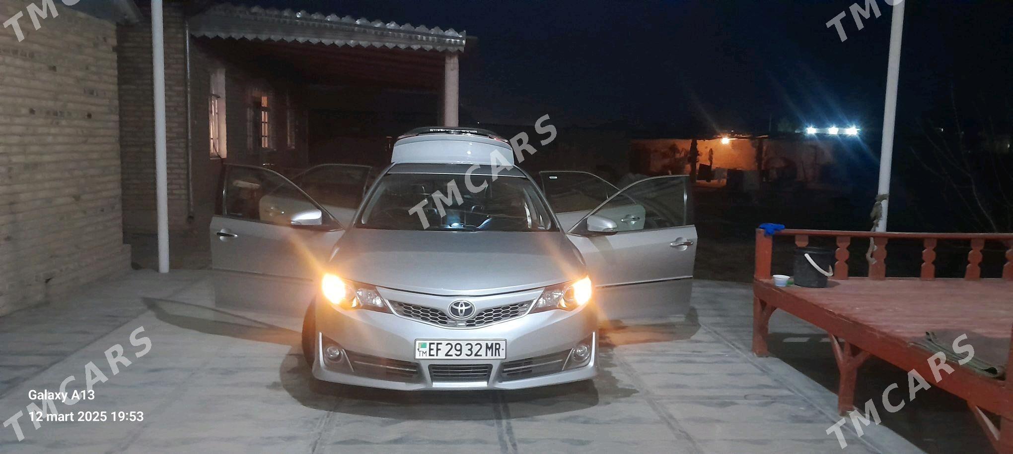 Toyota Camry 2014 - 220 000 TMT - Мары - img 2