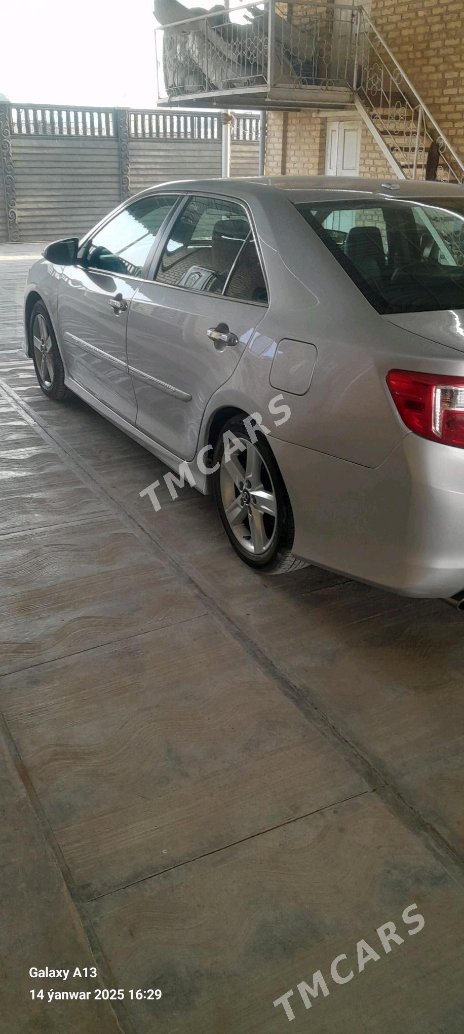 Toyota Camry 2014 - 220 000 TMT - Мары - img 3