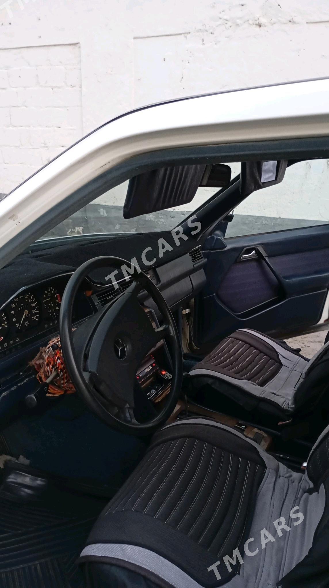 Mercedes-Benz 230E 1985 - 25 000 TMT - Туркменбаши - img 5