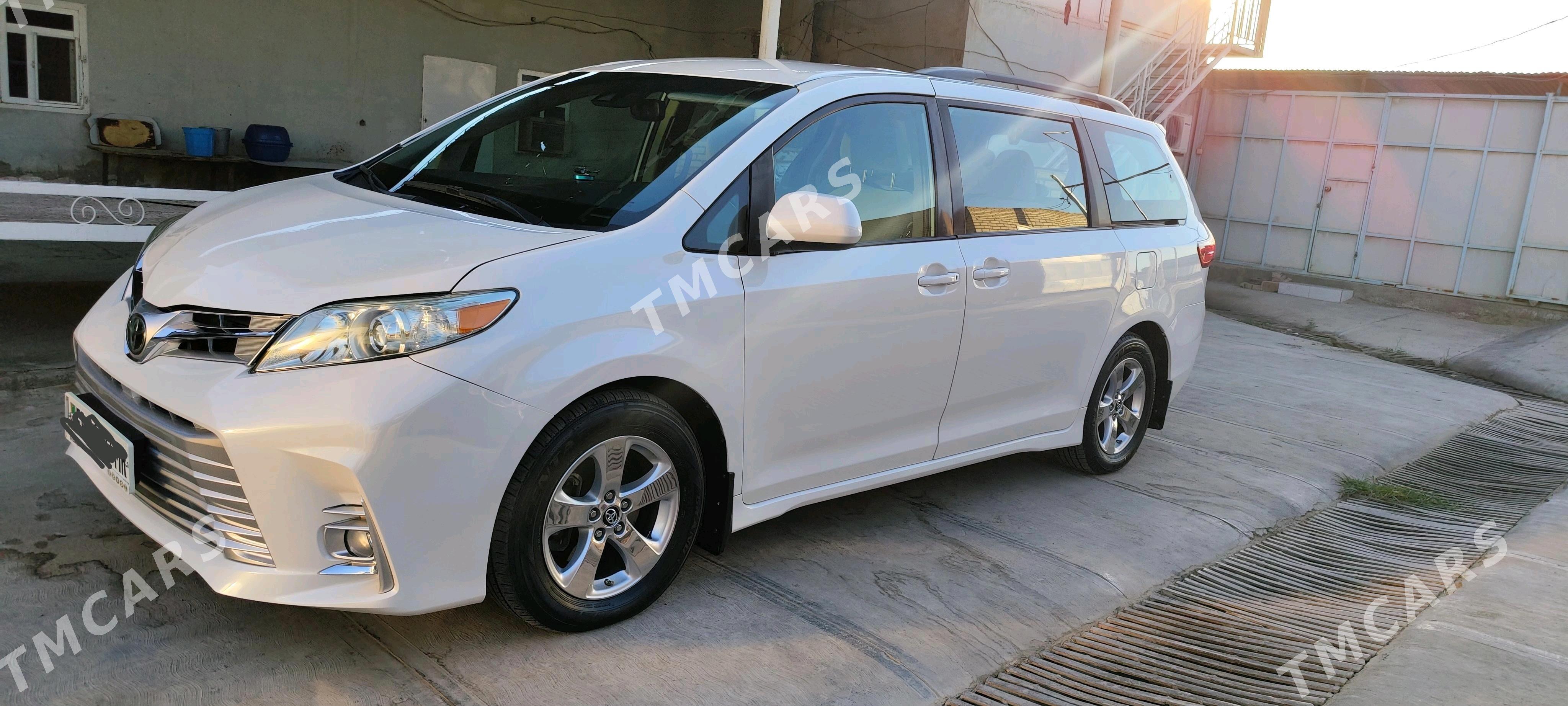 Toyota Sienna 2019 - 380 000 TMT - Mary - img 2