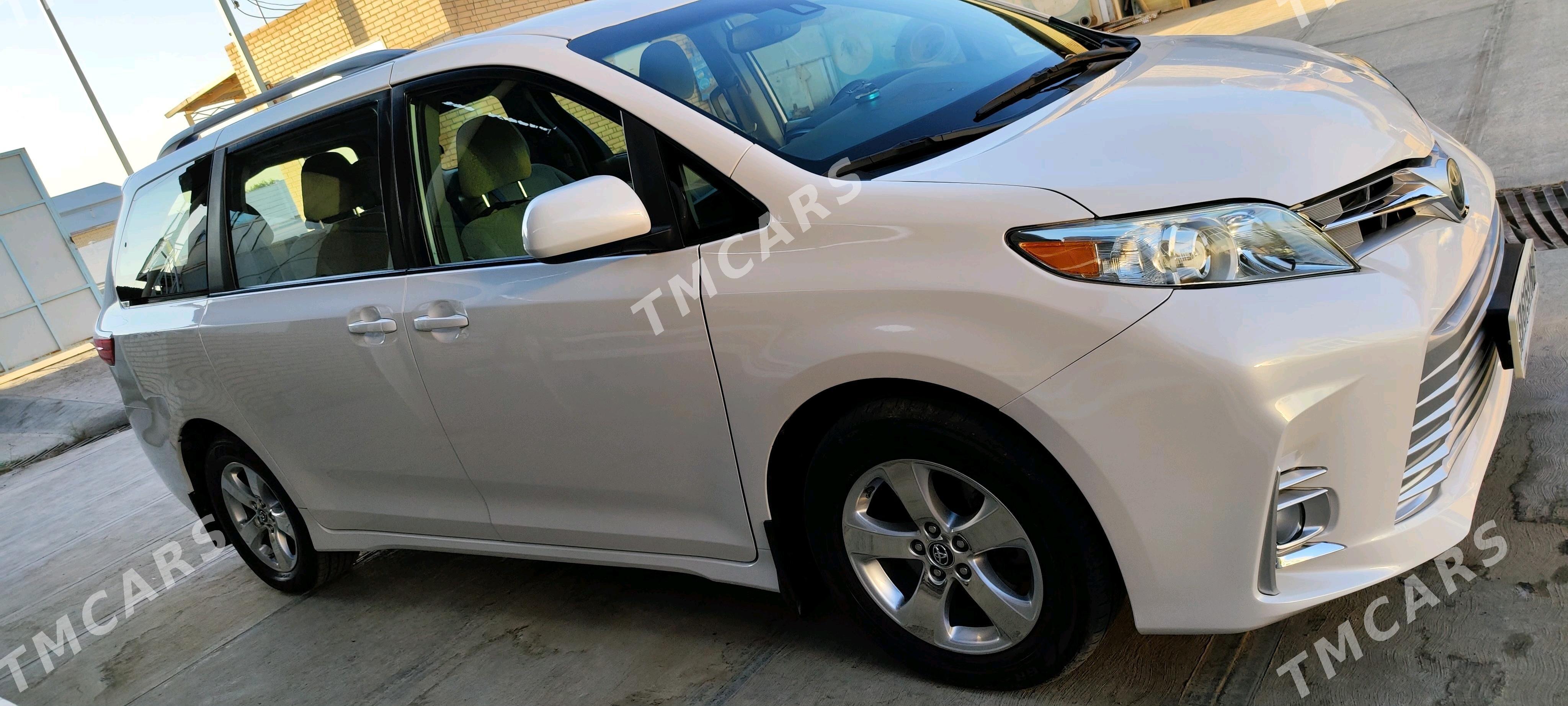 Toyota Sienna 2019 - 380 000 TMT - Mary - img 3