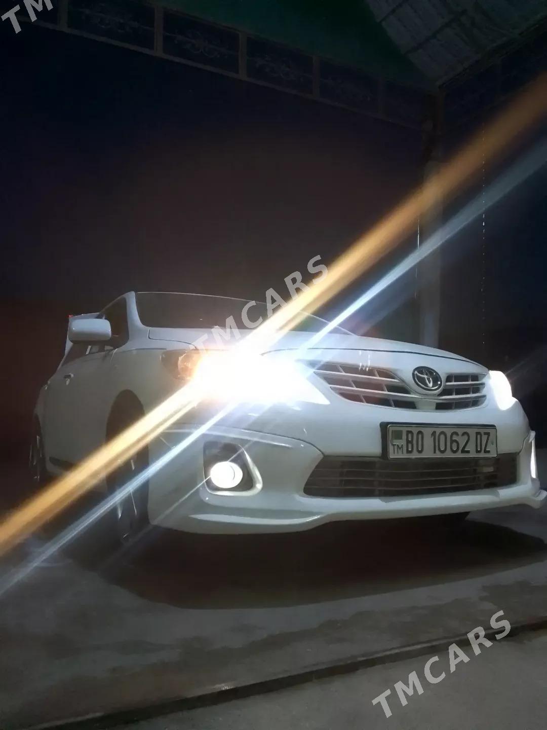 Toyota Corolla 2012 - 163 000 TMT - Дашогуз - img 3