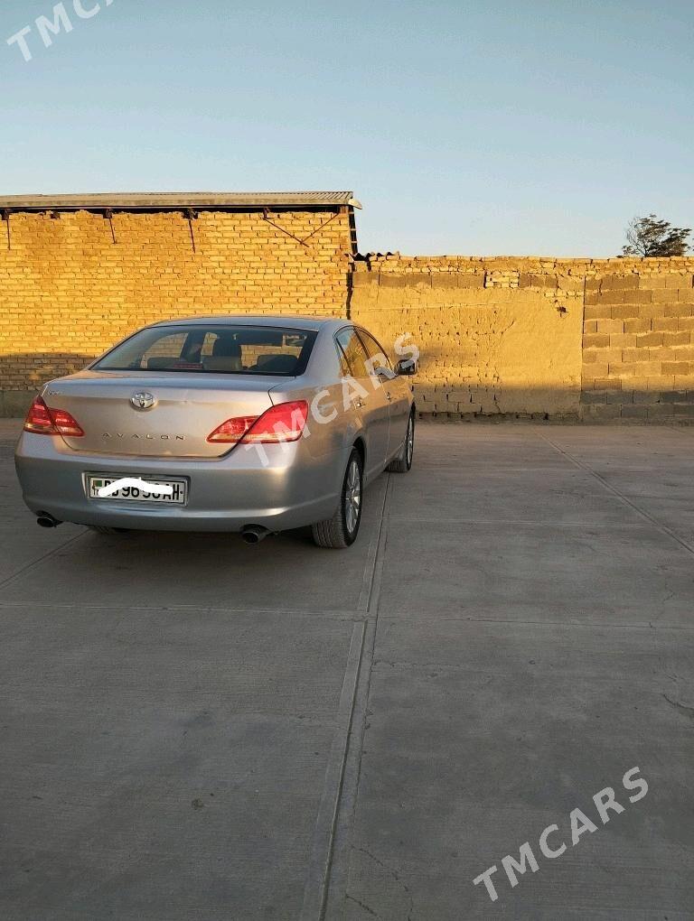 Toyota Avalon 2005 - 170 000 TMT - Бахарден - img 3