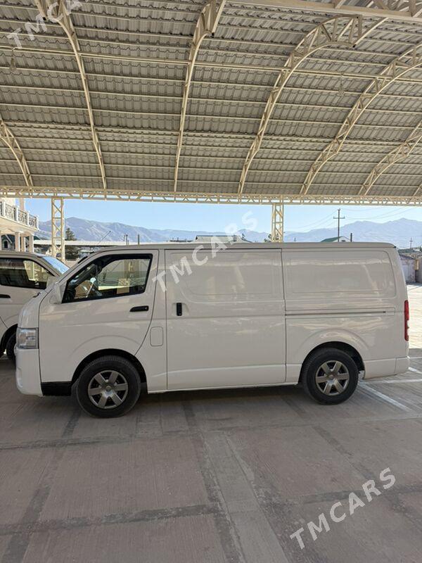 Toyota Hiace 2021 - 430 000 TMT - Балканабат - img 1