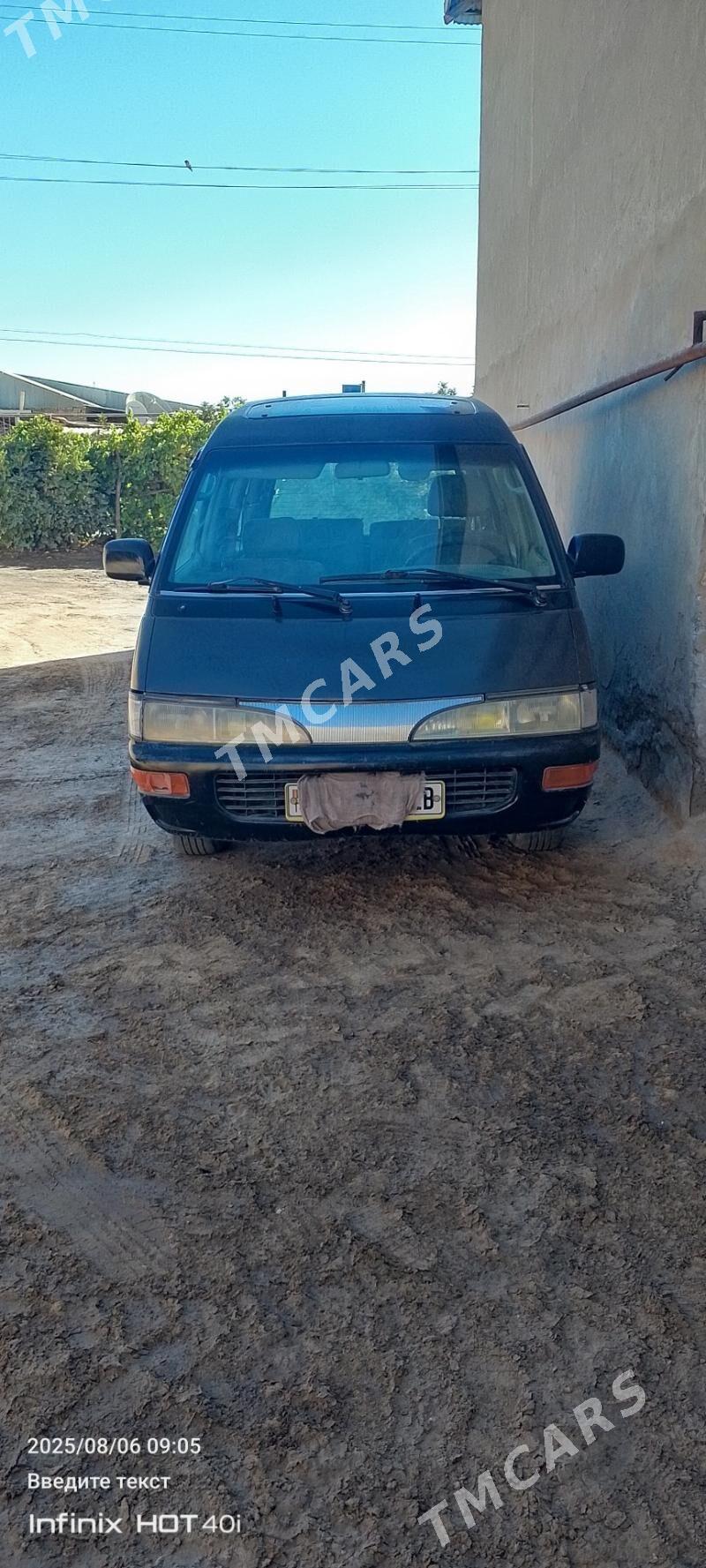 Toyota Town Ace 1992 - 25 000 TMT - Saýat - img 3