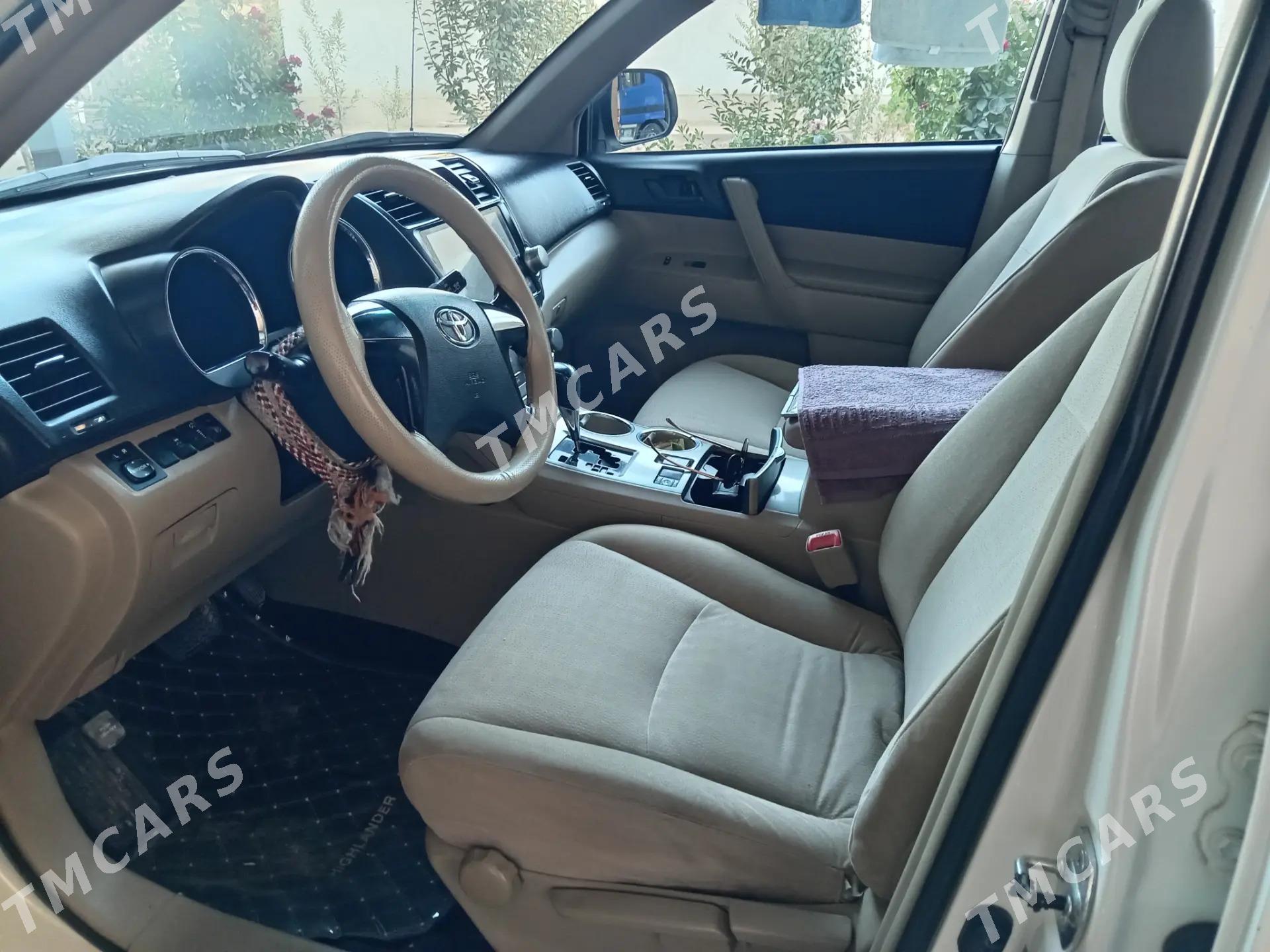 Toyota Highlander 2012 - 325 000 TMT - Туркменабат - img 5