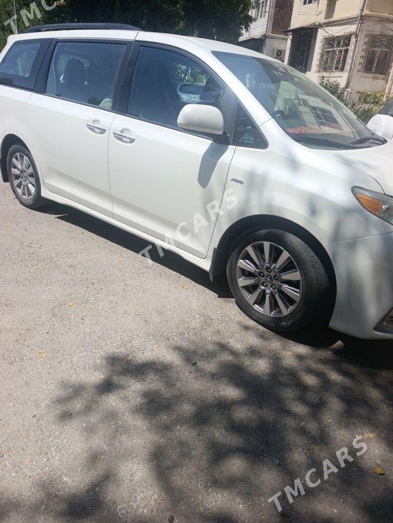 Toyota Sienna 2019 - 399 000 TMT - Ашхабад - img 1
