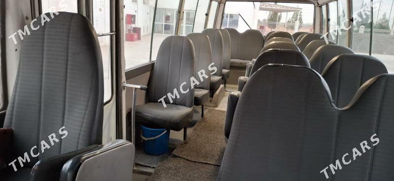 Toyota Coaster 2006 - 360 000 TMT - Кëши - img 6