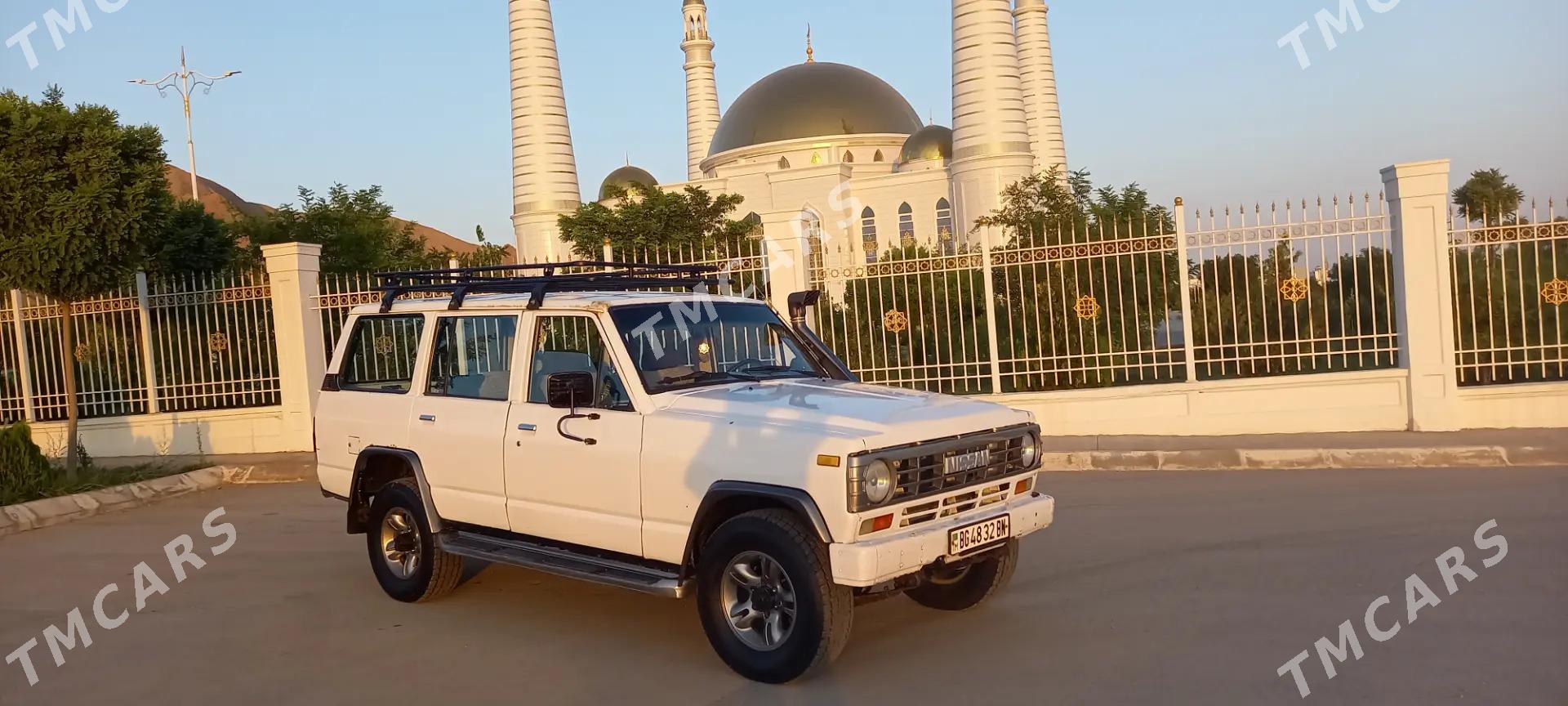 Nissan Patrol 1993 - 70 000 TMT - Балканабат - img 5