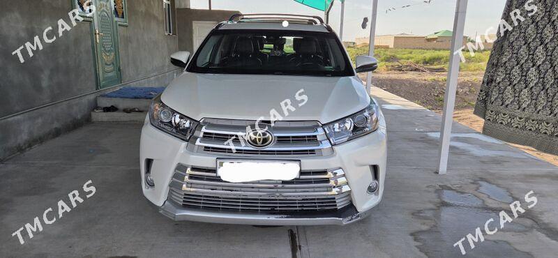 Toyota Highlander 2019 - 460 000 TMT - Дашогуз - img 5
