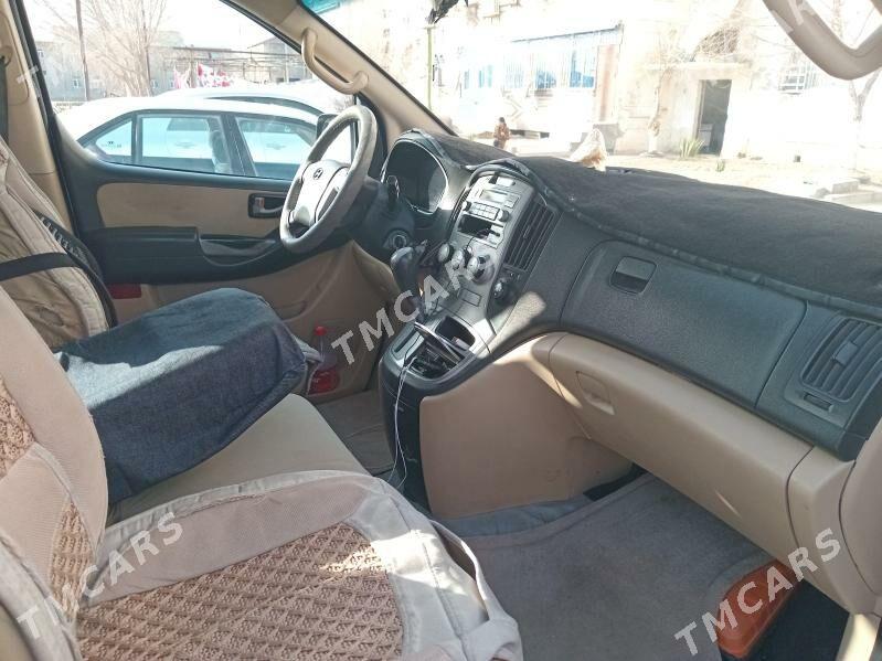 Hyundai H-1 2010 - 220 000 TMT - Сейди - img 3