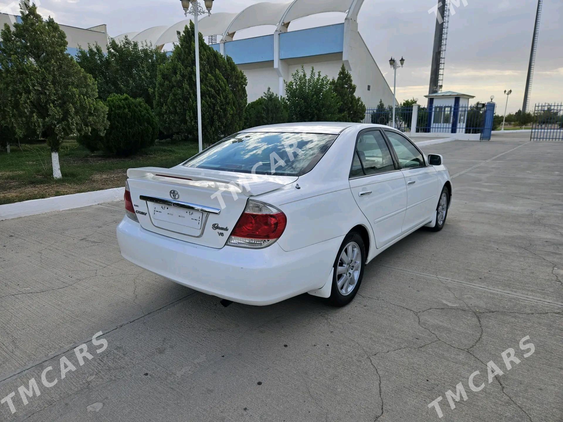 Toyota Camry 2004 - 150 000 TMT - Гызыларбат - img 7