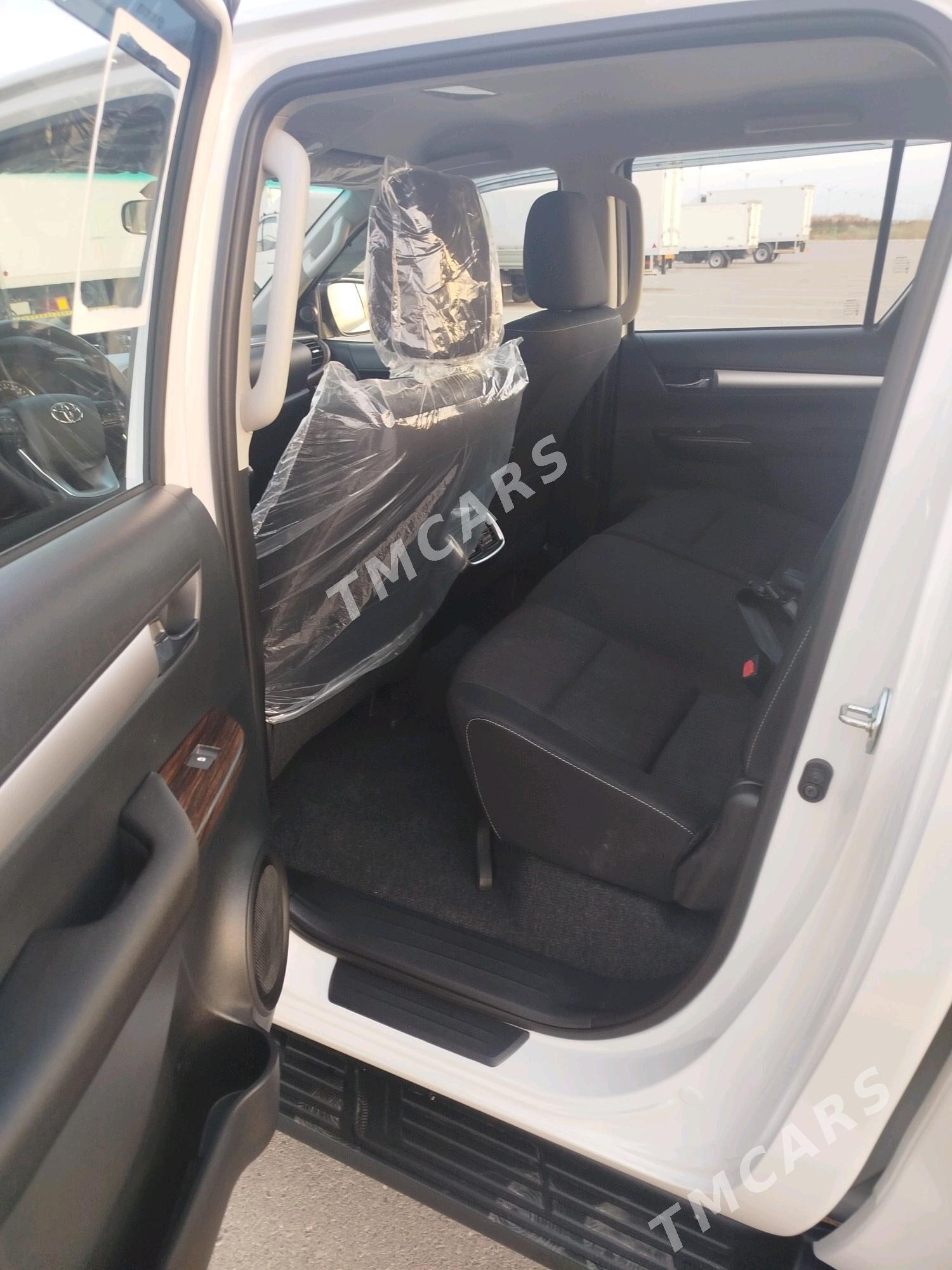 Toyota Hilux 2025 - 674 000 TMT - Aşgabat - img 5