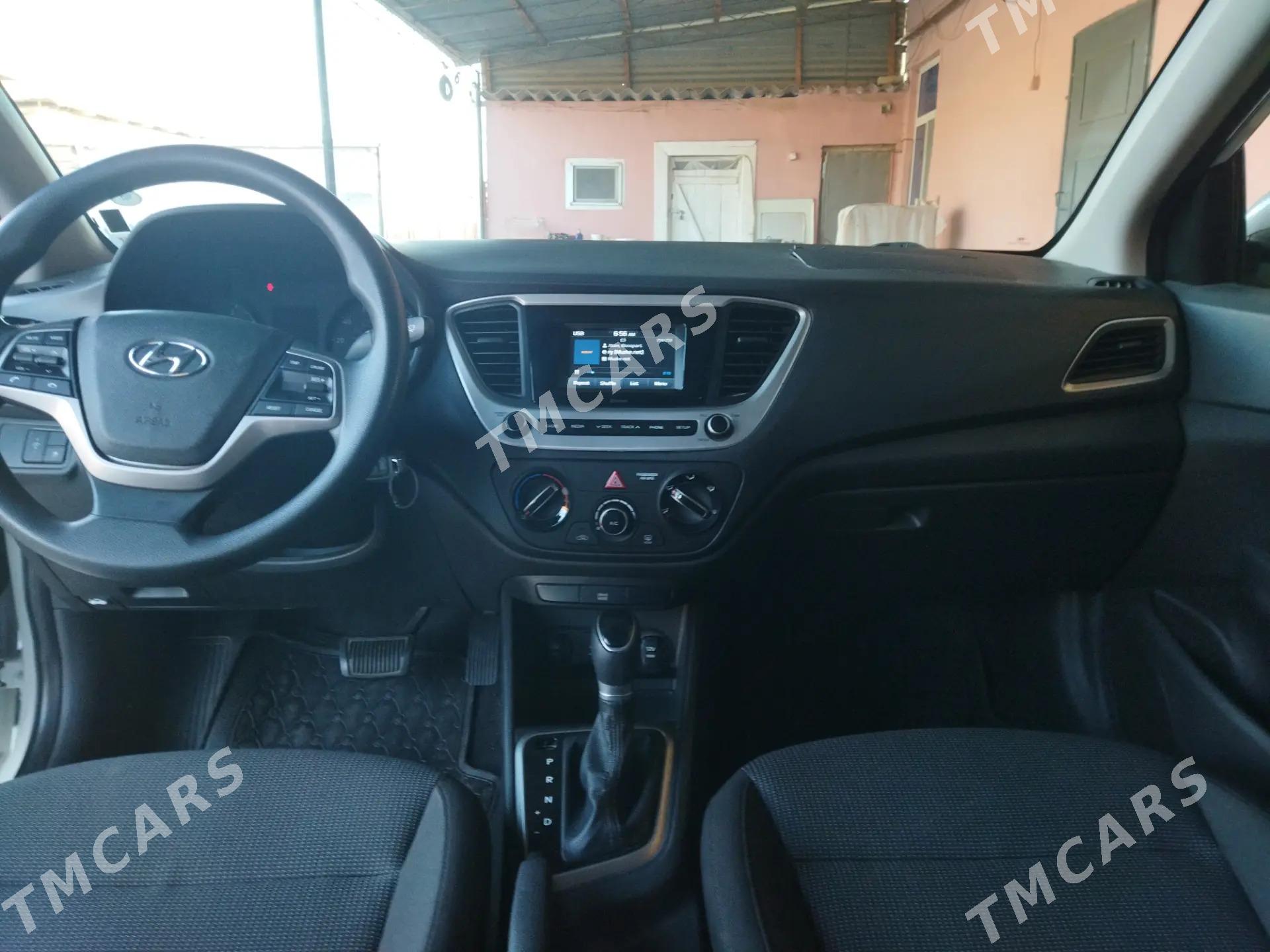 Hyundai Accent 2021 - 210 000 TMT - Байрамали - img 4