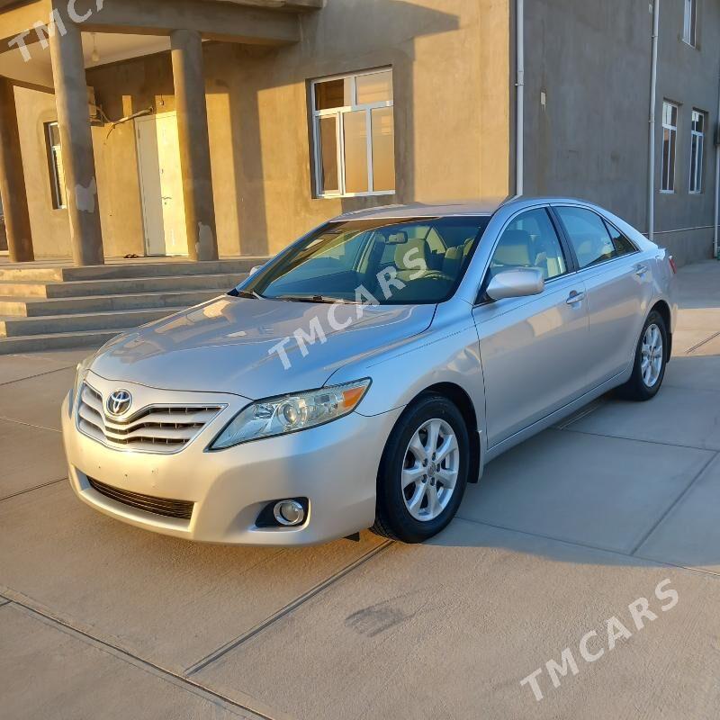 Toyota Camry 2010 - 229 000 TMT - Балканабат - img 4