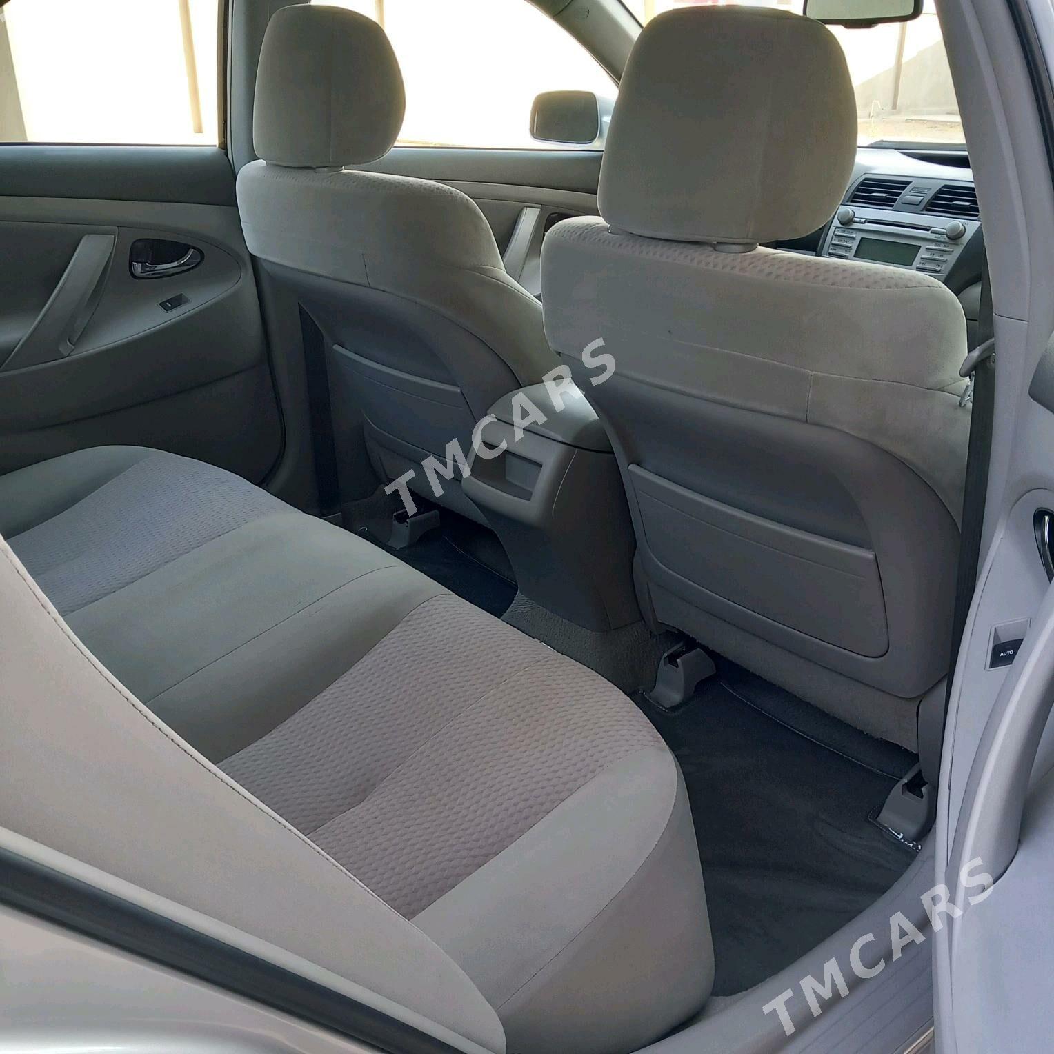 Toyota Camry 2010 - 229 000 TMT - Балканабат - img 10