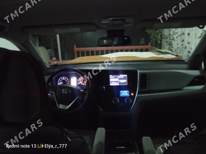 Toyota Sienna 2018 - 360 000 TMT - Шабатский этрап - img 4