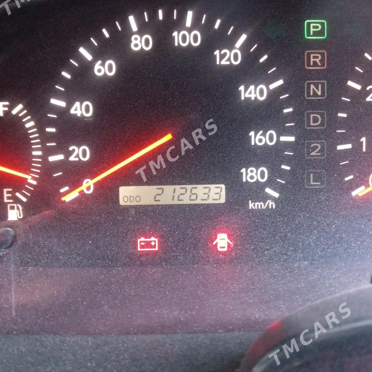 Toyota Camry 2000 - 140 000 TMT - Гурбансолтан Едже - img 3