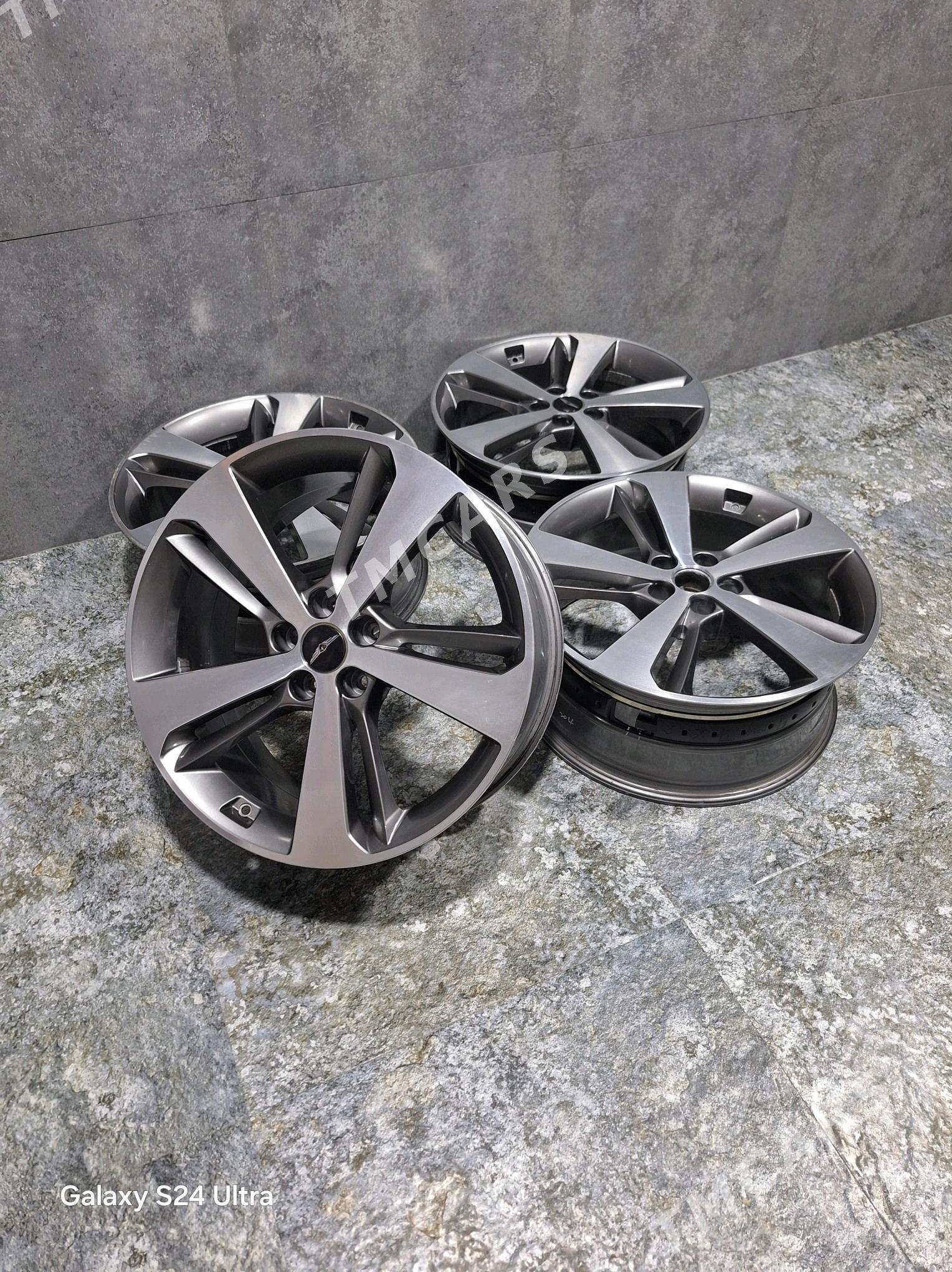 GENESIS GV80 9 700 TMT - Ашхабад - img 2