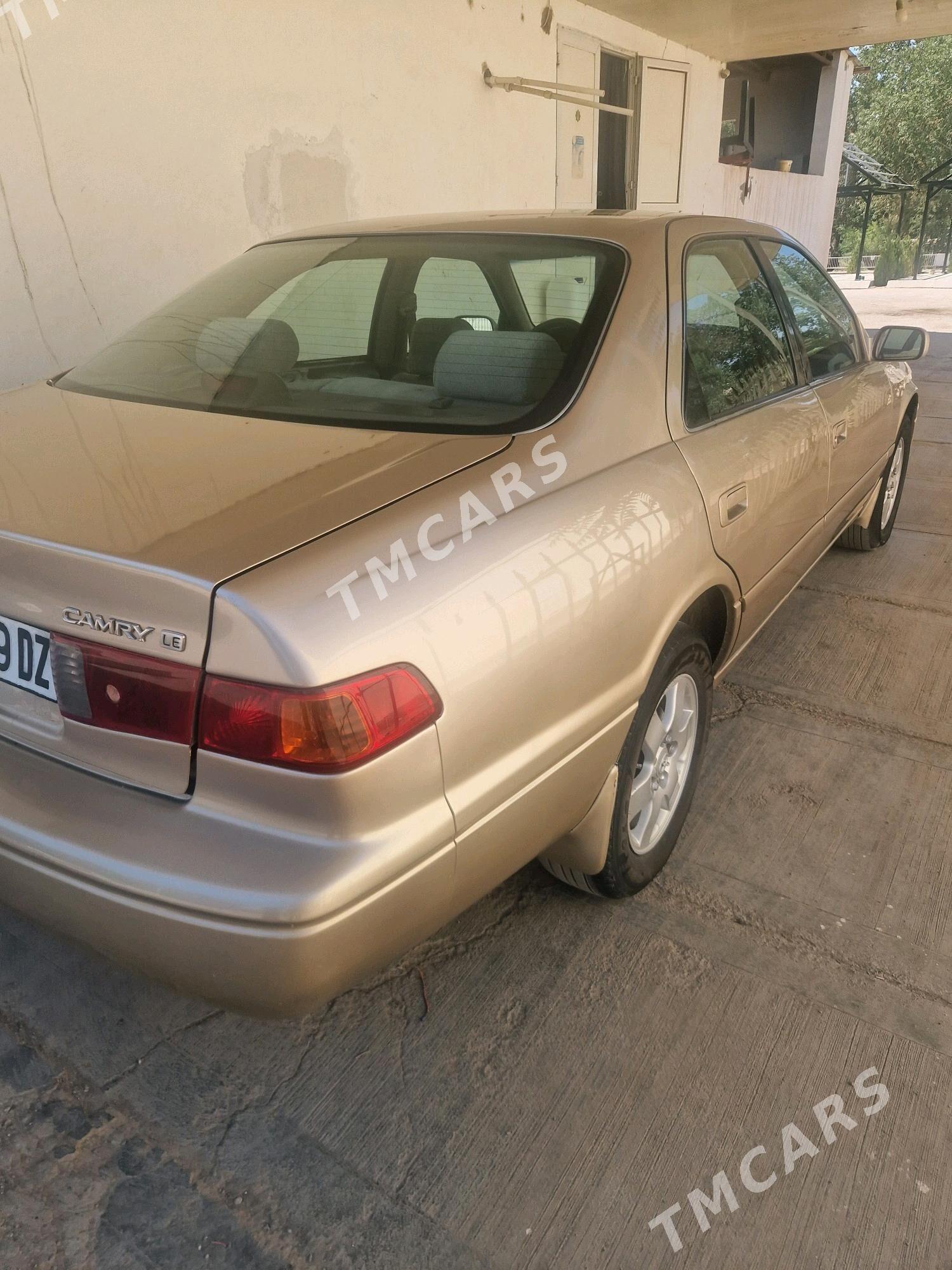 Toyota Camry 2000 - 140 000 TMT - Гурбансолтан Едже - img 4