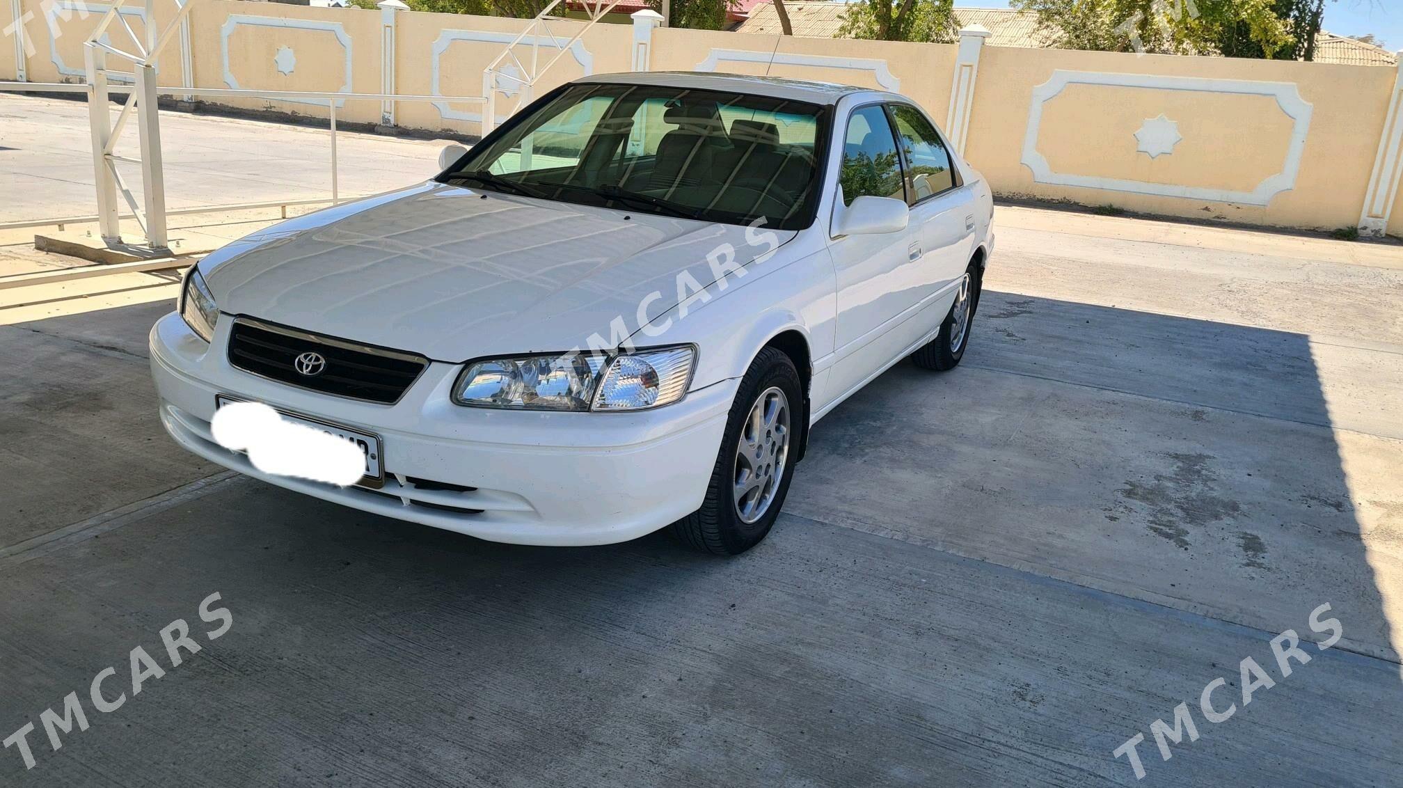 Toyota Camry 2000 - 115 000 TMT - Baýramaly - img 1
