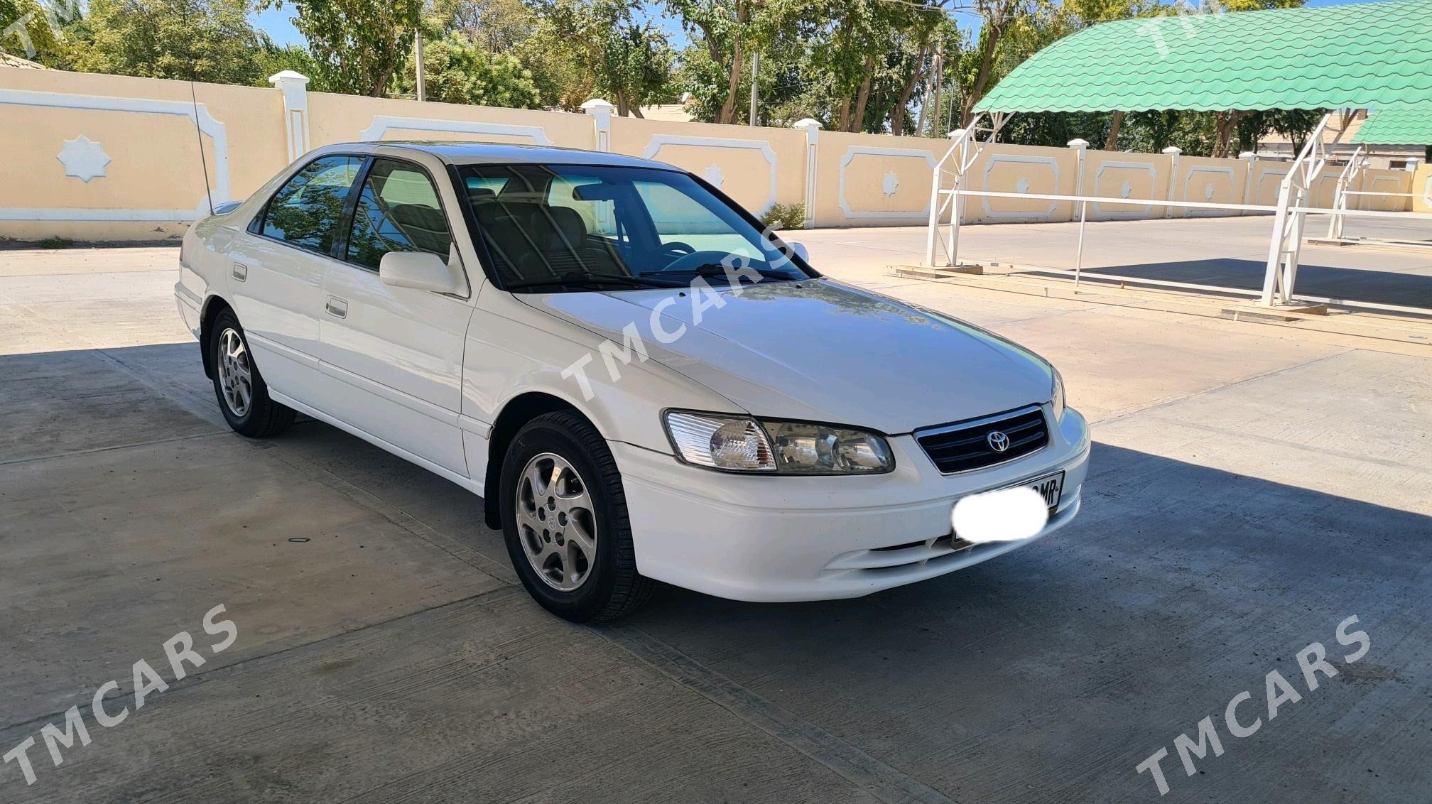 Toyota Camry 2000 - 115 000 TMT - Baýramaly - img 2