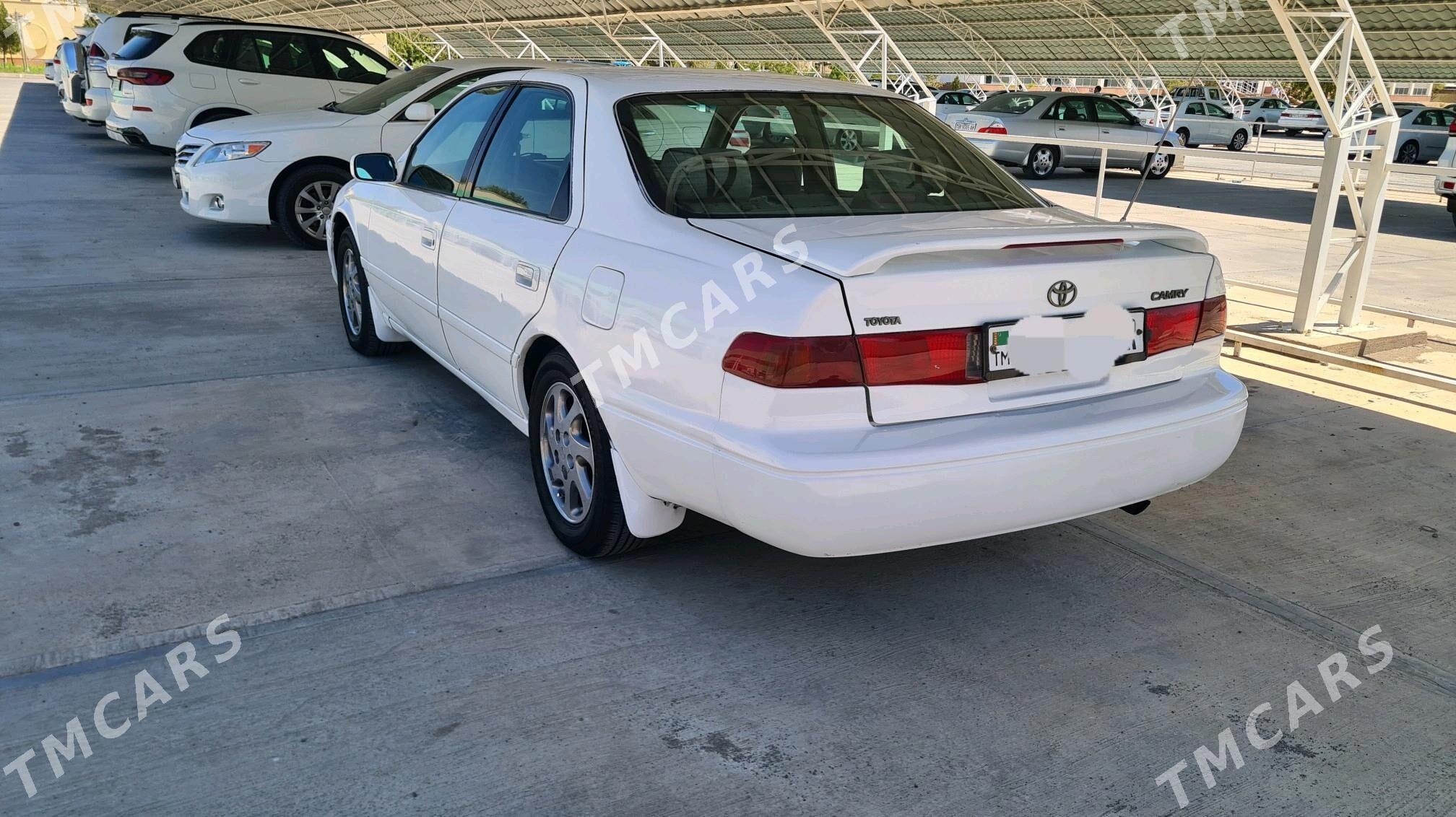 Toyota Camry 2000 - 115 000 TMT - Baýramaly - img 4