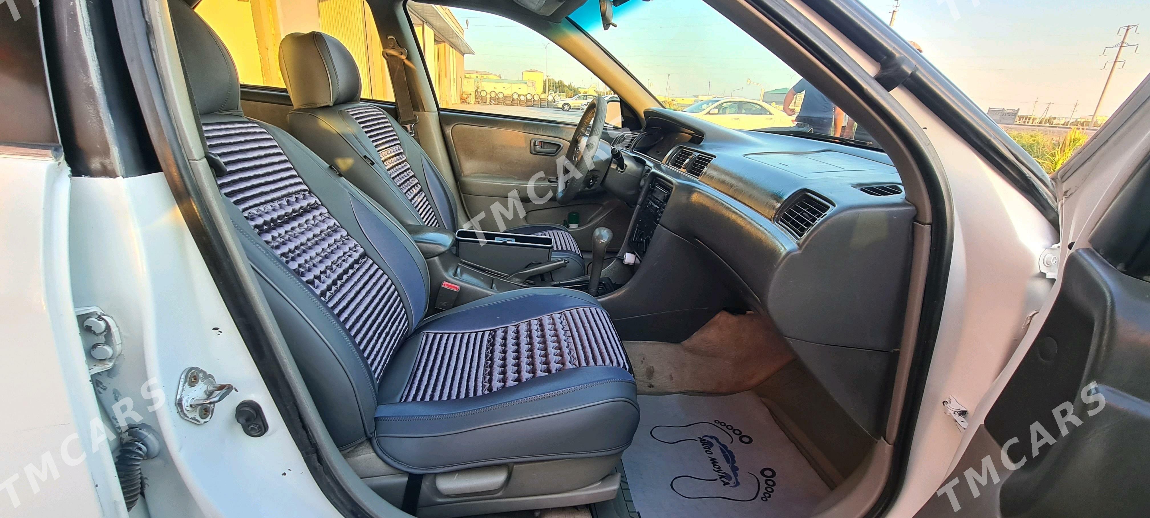 Toyota Camry 2000 - 115 000 TMT - Baýramaly - img 5