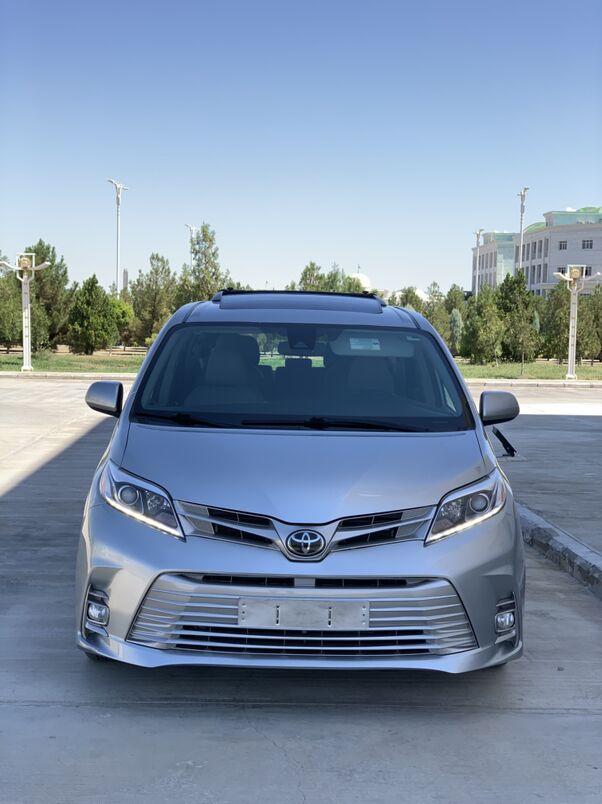 Toyota Sienna 2020 - 450 000 TMT - Aşgabat - img 2