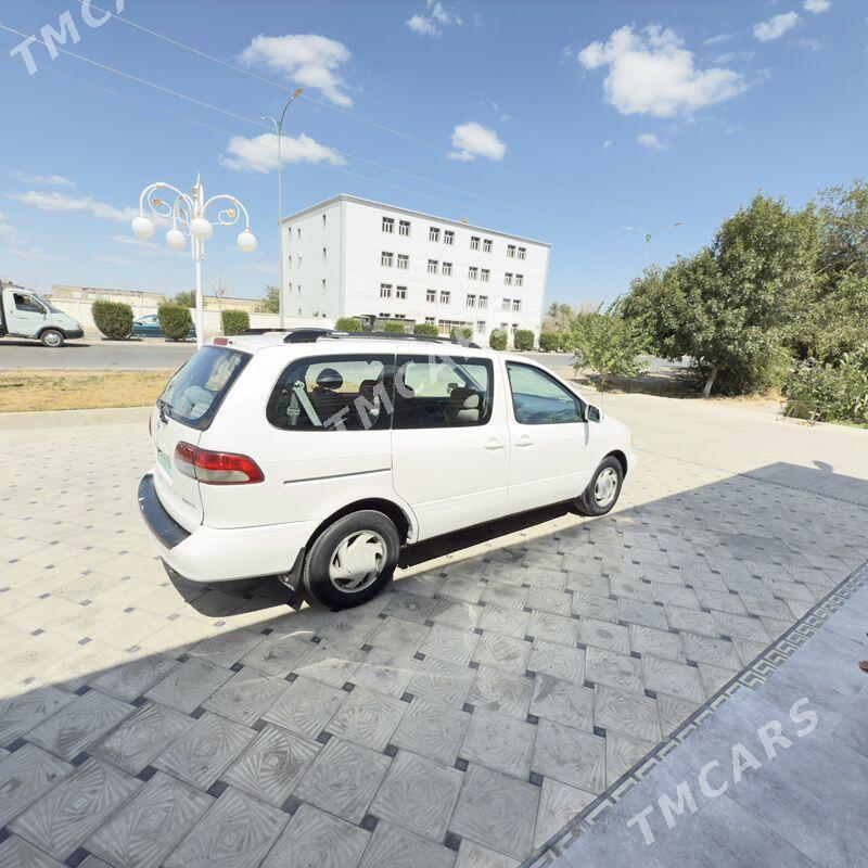 Toyota Sienna 2000 - 130 000 TMT - Дашогуз - img 3