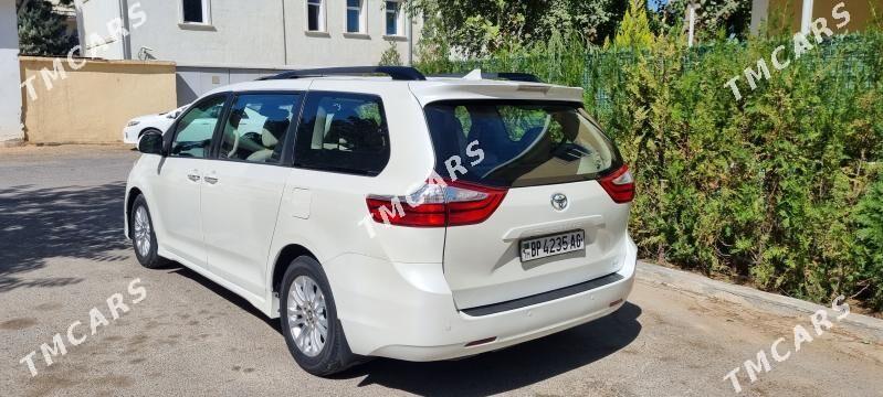 Toyota Sienna 2018 - 498 000 TMT - Хитровка - img 2